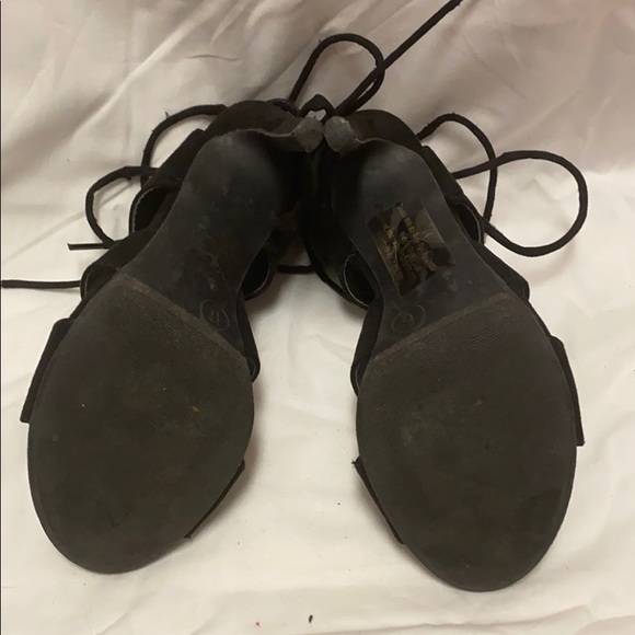 Black strap up heels - Picture 3 of 5